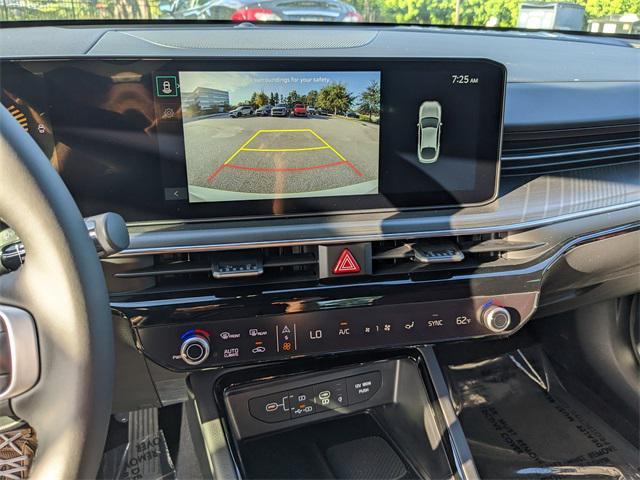 new 2025 Kia K5 car, priced at $29,357