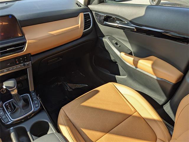 new 2025 Kia Seltos car, priced at $27,720