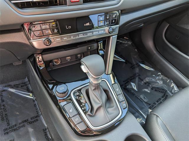 new 2025 Kia Seltos car, priced at $27,720