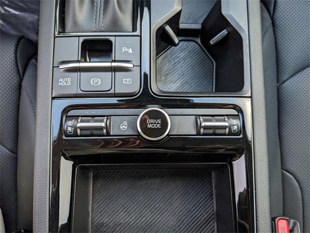 new 2025 Kia K5 car, priced at $35,075