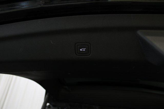 used 2024 GMC Yukon car, priced at $65,000