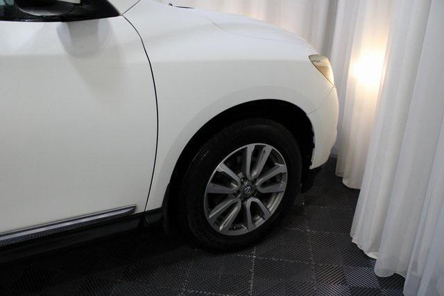used 2014 Nissan Pathfinder car, priced at $6,000