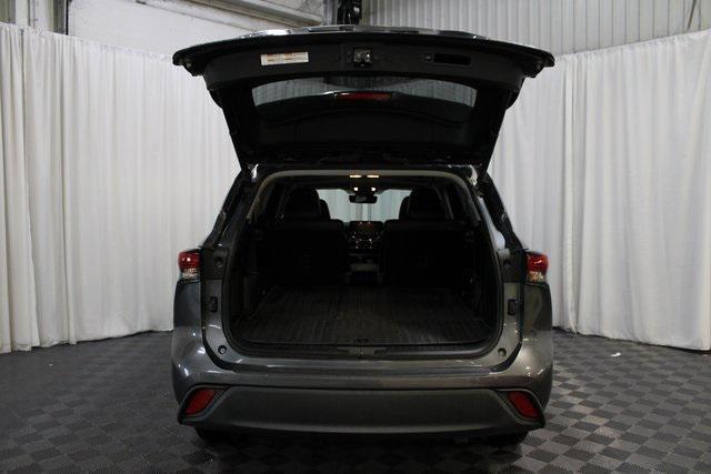 used 2020 Toyota Highlander car, priced at $24,000