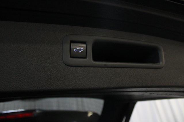 used 2020 Toyota Highlander car, priced at $24,000