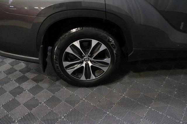 used 2020 Toyota Highlander car, priced at $24,000