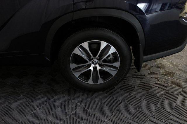 used 2023 Toyota Highlander car, priced at $42,500