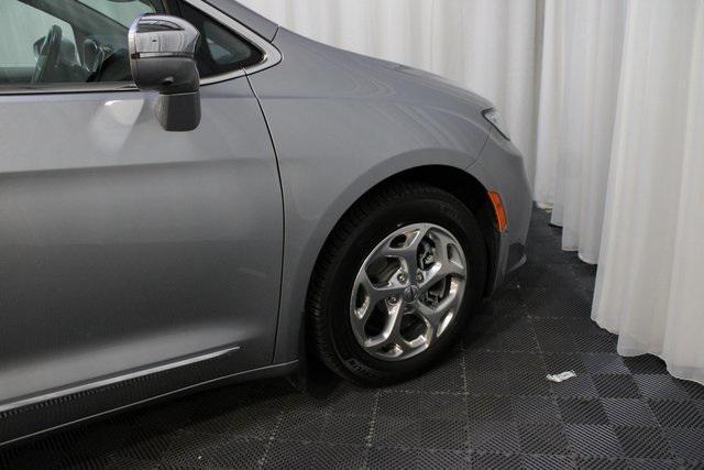 used 2021 Chrysler Pacifica Hybrid car, priced at $25,000
