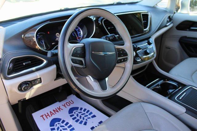 used 2021 Chrysler Pacifica Hybrid car, priced at $25,000