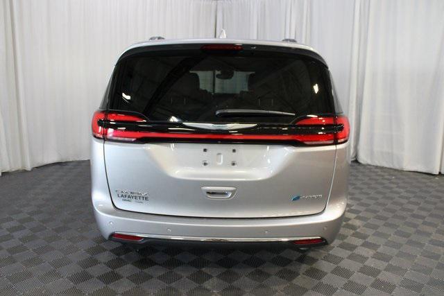 used 2021 Chrysler Pacifica Hybrid car, priced at $25,000