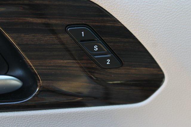 used 2021 Chrysler Pacifica Hybrid car, priced at $25,000