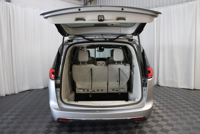 used 2021 Chrysler Pacifica Hybrid car, priced at $25,000