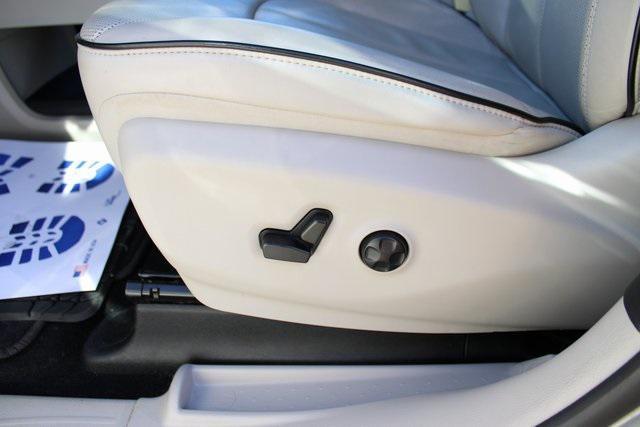 used 2021 Chrysler Pacifica Hybrid car, priced at $25,000