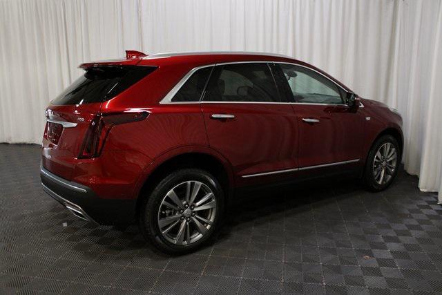 new 2025 Cadillac XT5 car, priced at $59,990