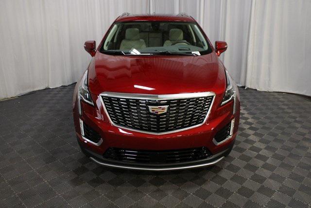 new 2025 Cadillac XT5 car, priced at $59,990