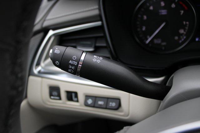 new 2025 Cadillac XT5 car, priced at $58,289