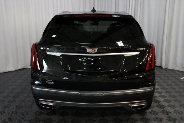 new 2025 Cadillac XT5 car, priced at $58,289