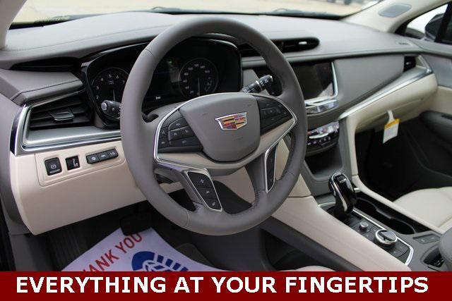 new 2025 Cadillac XT5 car, priced at $58,289