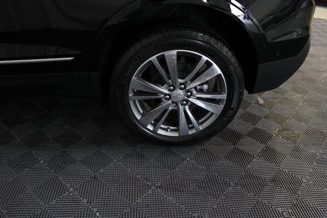 new 2025 Cadillac XT5 car, priced at $58,289