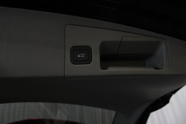 new 2025 Cadillac XT5 car, priced at $58,289