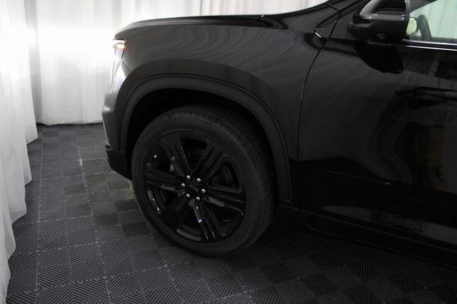 new 2026 GMC Acadia car, priced at $49,673