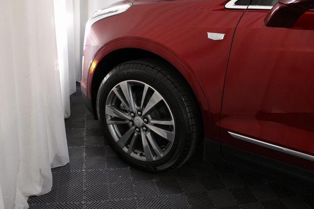 new 2025 Cadillac XT5 car, priced at $56,389