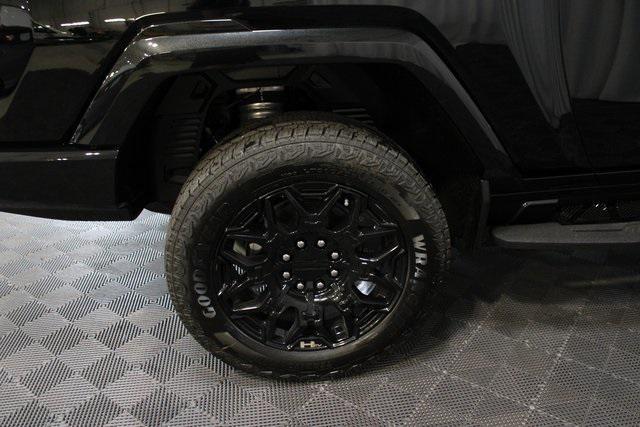 new 2025 GMC HUMMER EV Pickup car, priced at $97,454