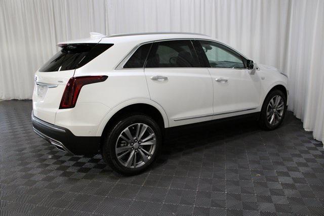 new 2025 Cadillac XT5 car, priced at $59,990