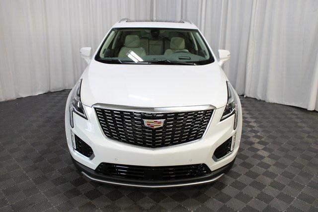 new 2025 Cadillac XT5 car, priced at $59,990