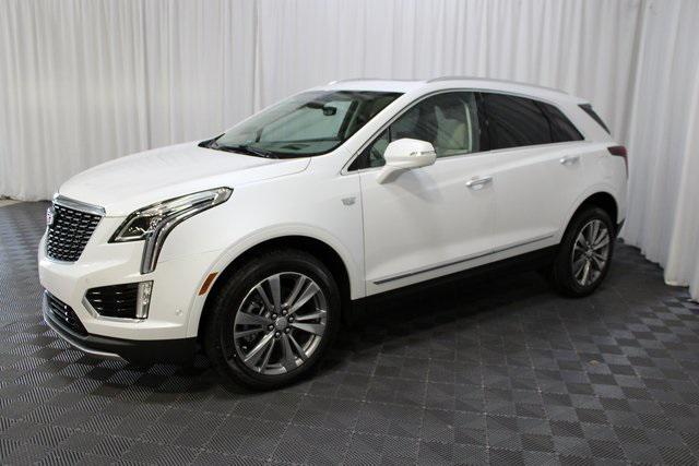 new 2025 Cadillac XT5 car, priced at $59,990