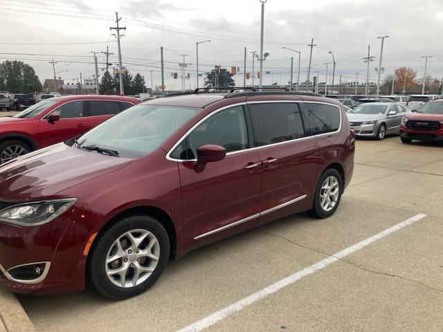 used 2017 Chrysler Pacifica car, priced at $11,000