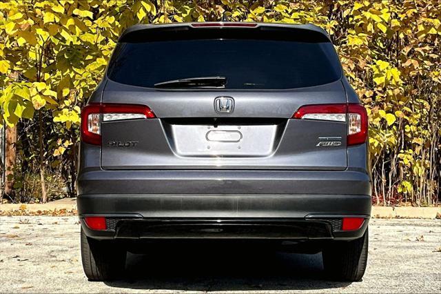 used 2022 Honda Pilot car, priced at $29,995