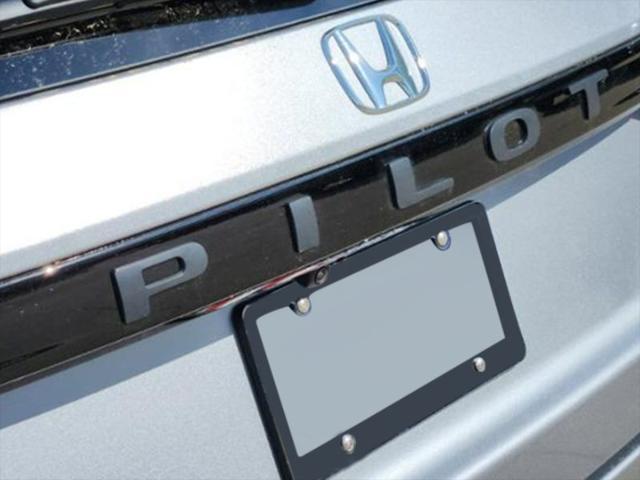new 2025 Honda Pilot car, priced at $43,750