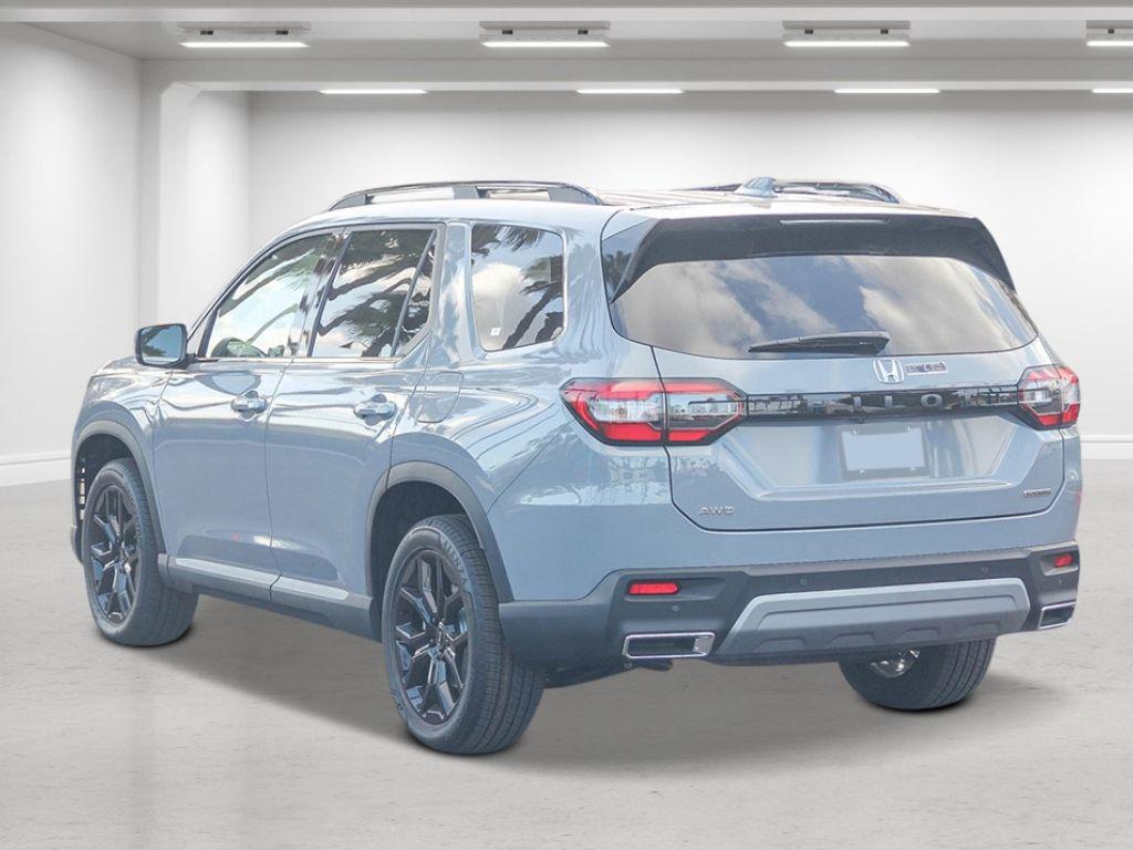 new 2025 Honda Pilot car, priced at $53,405