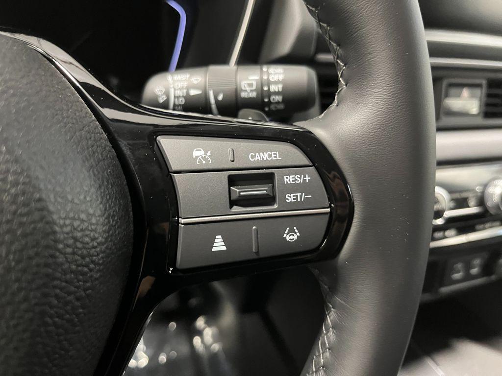 new 2025 Honda Pilot car, priced at $53,405