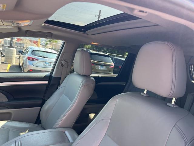 used 2015 Toyota Highlander car, priced at $16,900