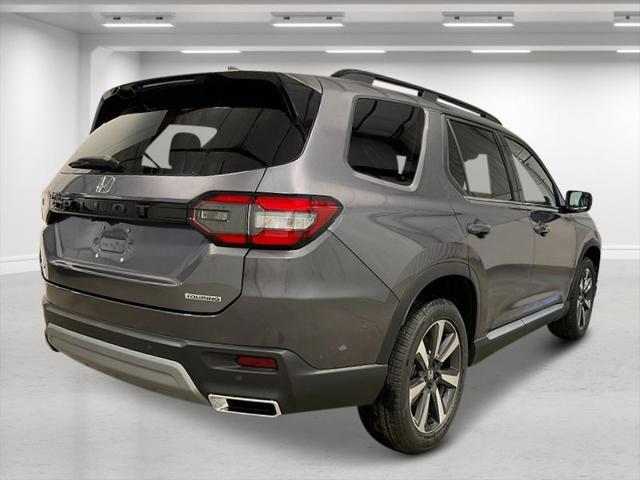 new 2025 Honda Pilot car, priced at $51,050