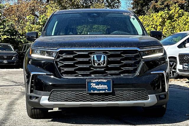 new 2025 Honda Pilot car, priced at $49,345