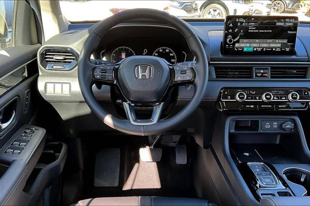 new 2025 Honda Pilot car, priced at $49,345