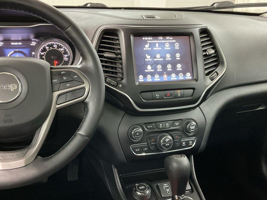 used 2021 Jeep Cherokee car, priced at $20,790