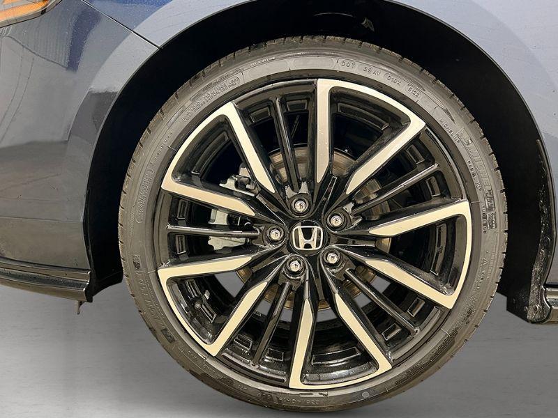 new 2025 Honda Accord Hybrid car, priced at $40,450