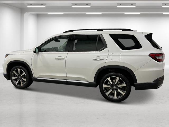 new 2025 Honda Pilot car, priced at $54,985