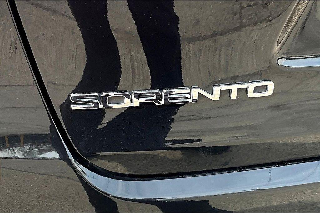 used 2018 Kia Sorento car, priced at $16,255