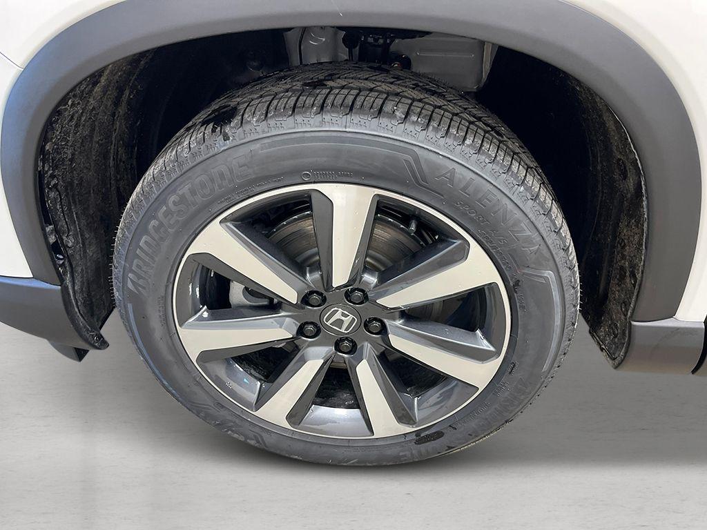 new 2025 Honda Pilot car, priced at $51,550