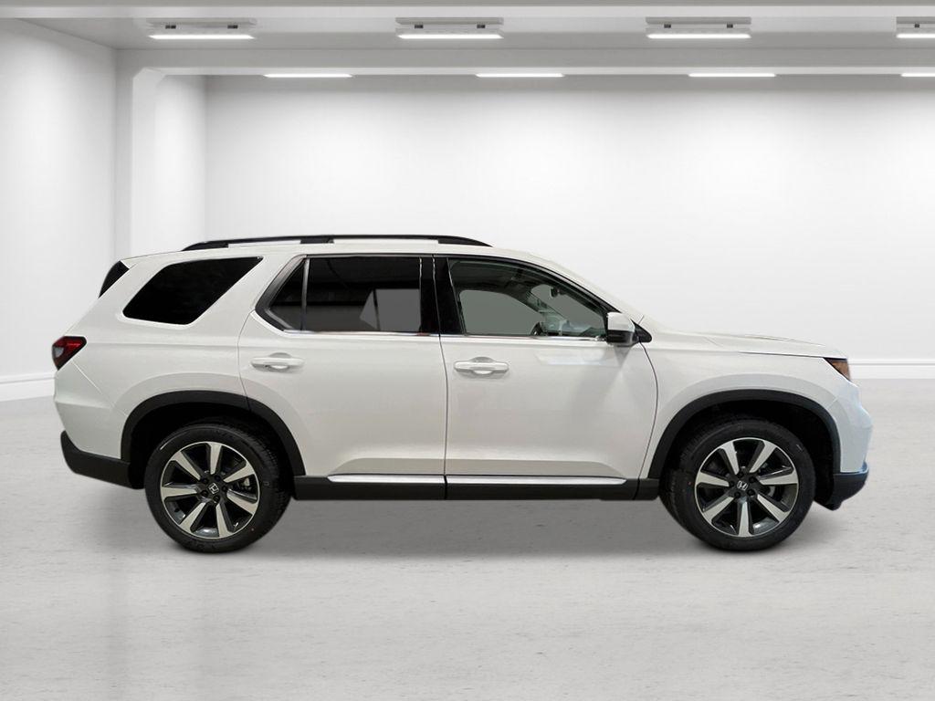new 2025 Honda Pilot car, priced at $51,550