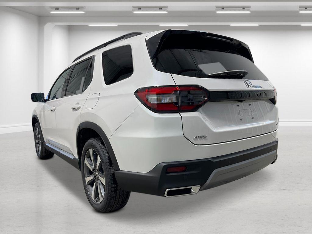 new 2025 Honda Pilot car, priced at $51,550