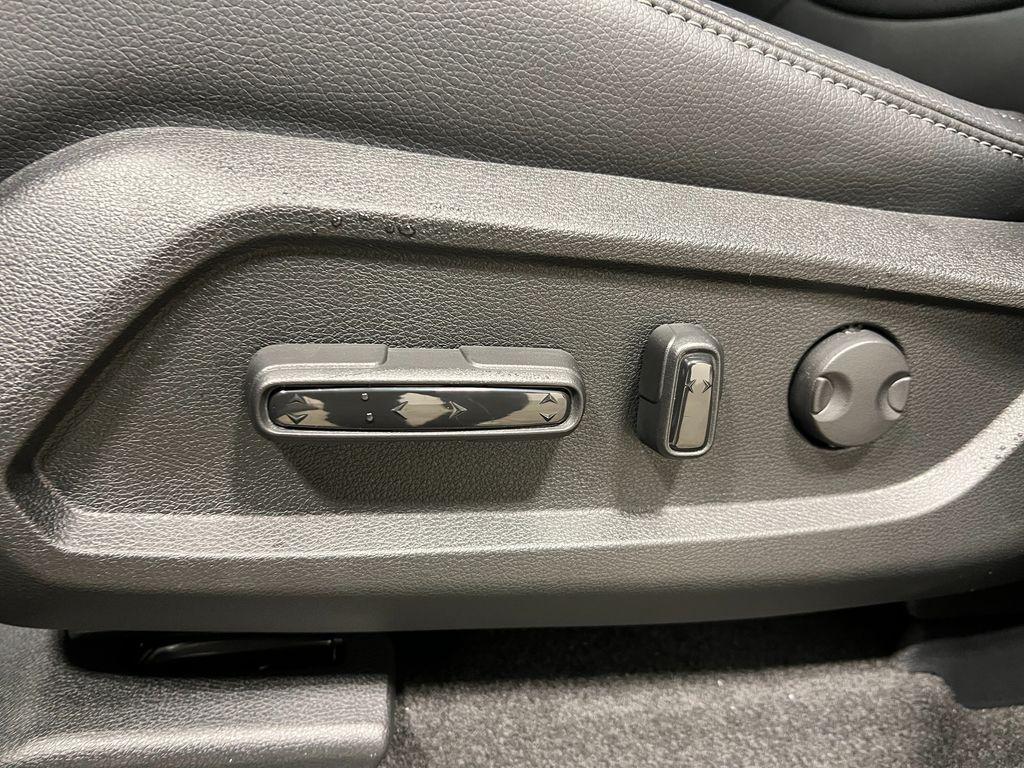 new 2025 Honda Pilot car, priced at $51,550