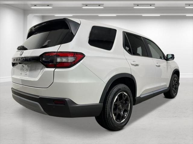new 2025 Honda Pilot car, priced at $49,405