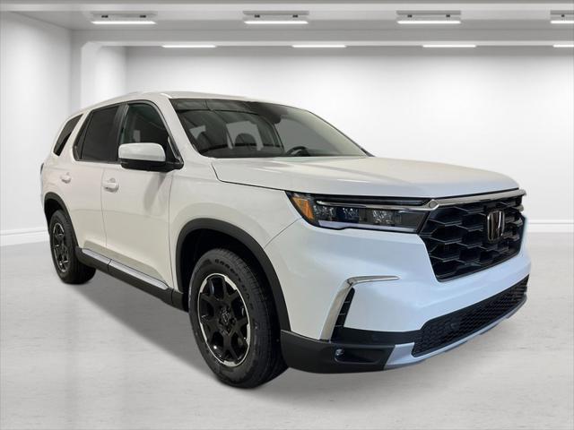 new 2025 Honda Pilot car, priced at $49,405