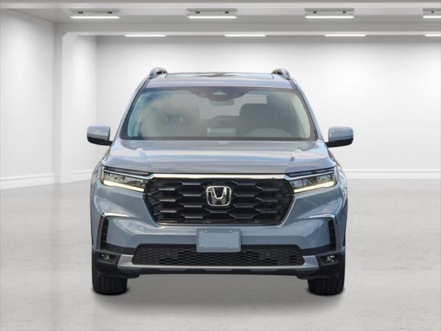 new 2025 Honda Pilot car, priced at $53,405