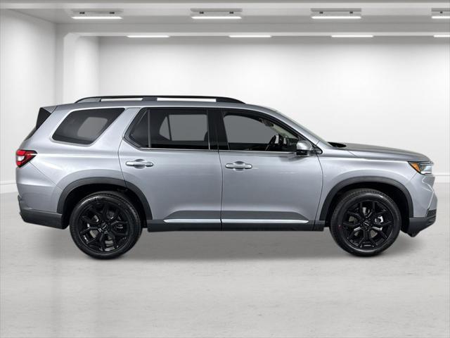new 2025 Honda Pilot car, priced at $52,950